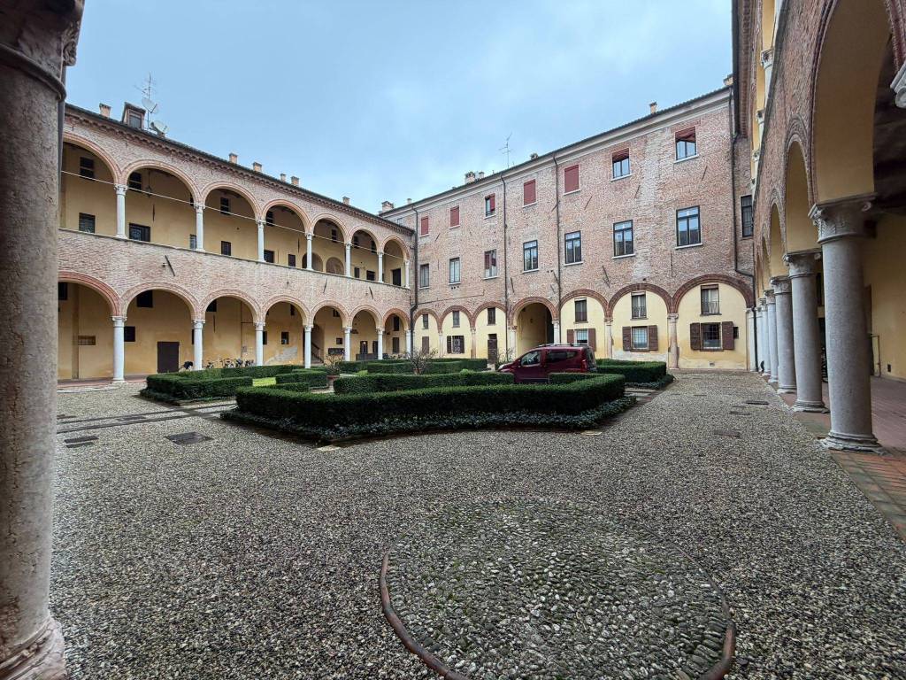 Appartamento a Ferrara in Piazza Ariostea, 11 - Foto 4