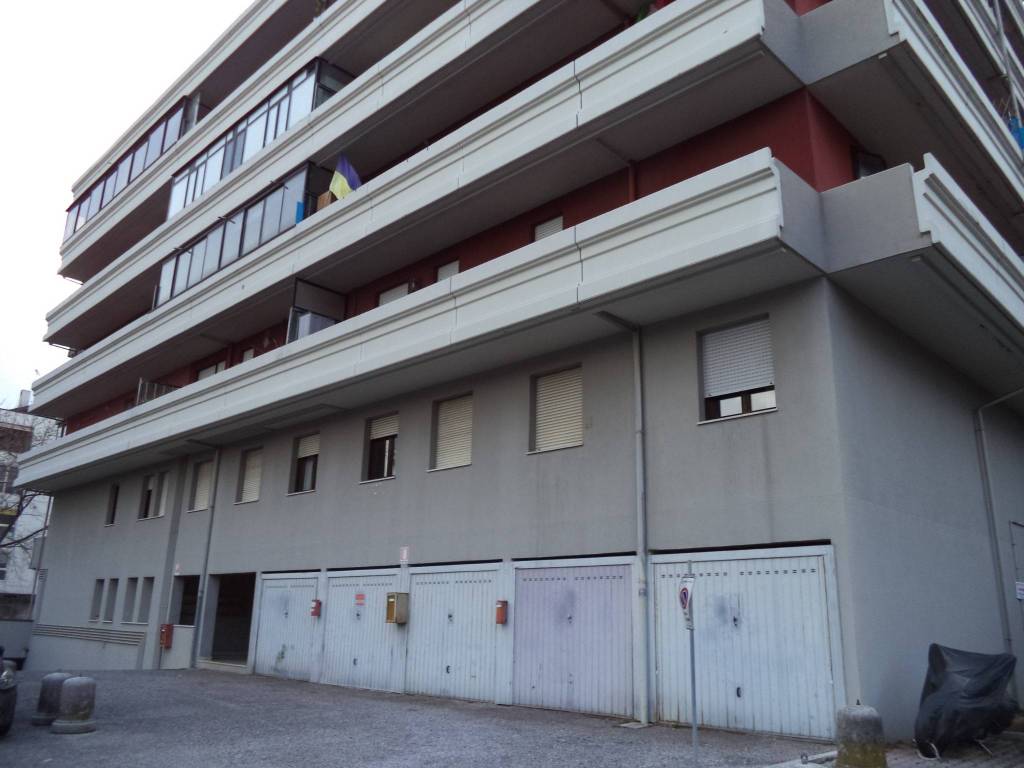Box / garage a Udine in Via Jacopo e Giulio Pirona - Foto 4