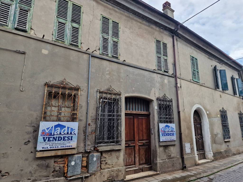 Appartamento a Comacchio in Via Nino Bonnet - Foto 2