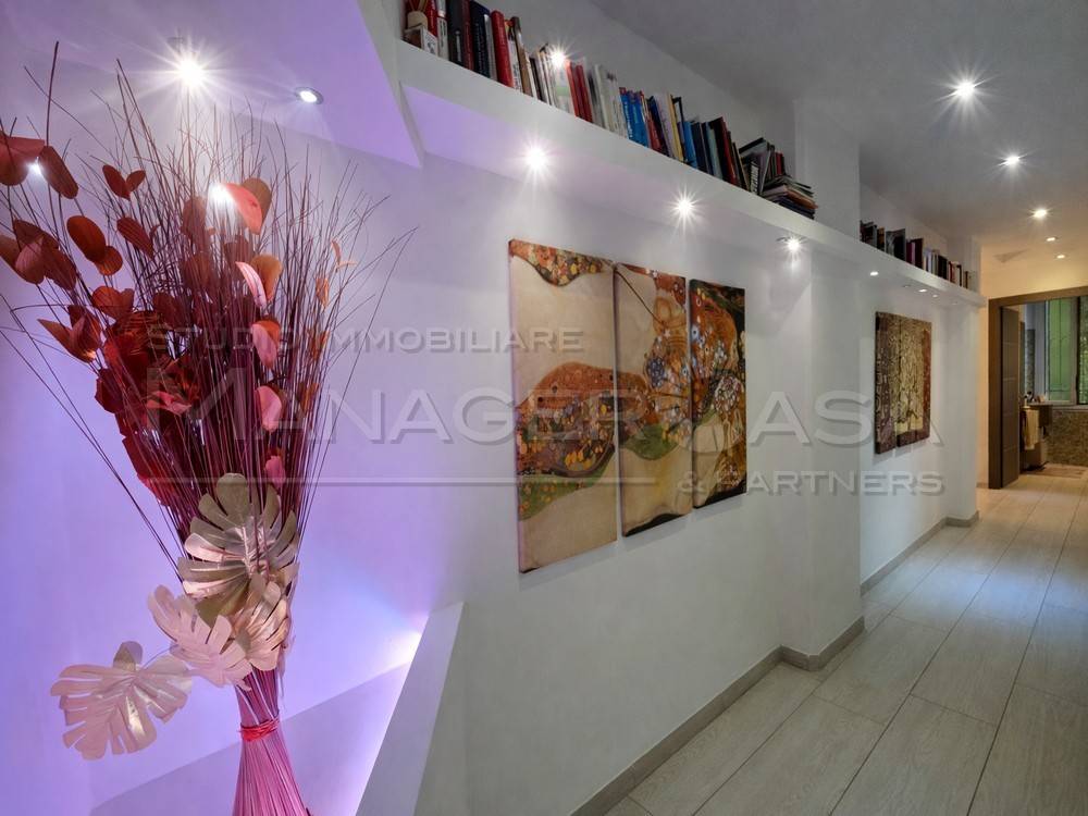 Appartamento a Genova in Via Giuseppe Casaregis, 5 - Foto 4