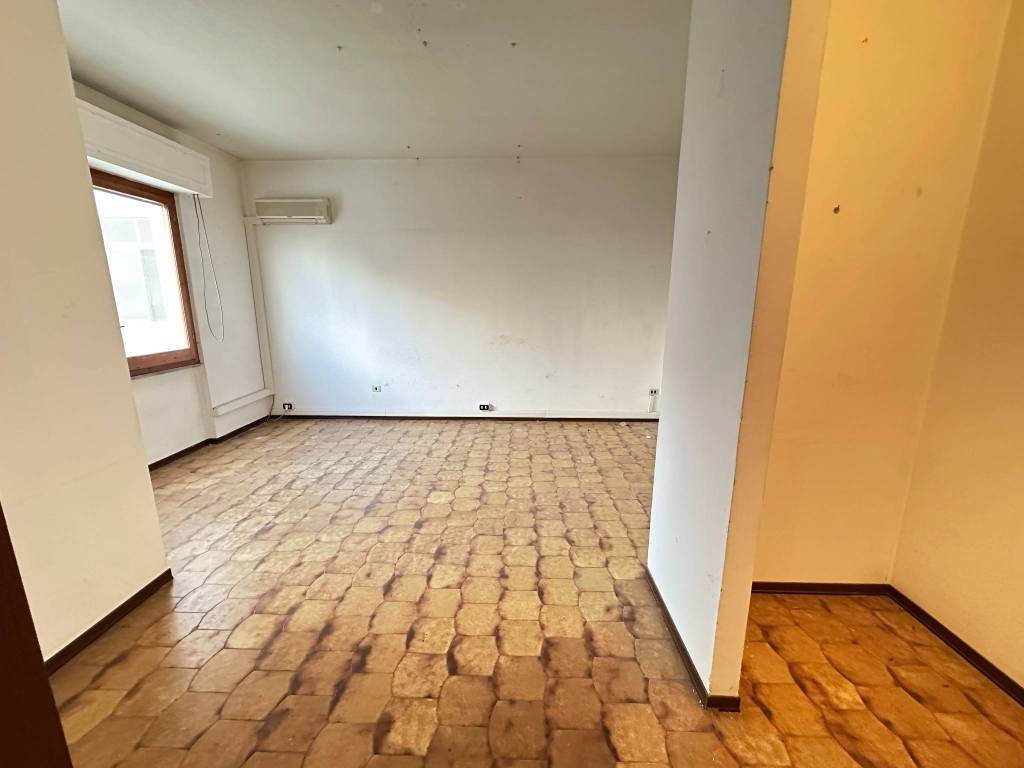 Appartamento a Quartu sant'elena in Via Guglielmo Marconi, 111 - Foto 4