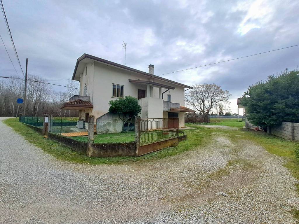 Villa a Latisana - Foto 2