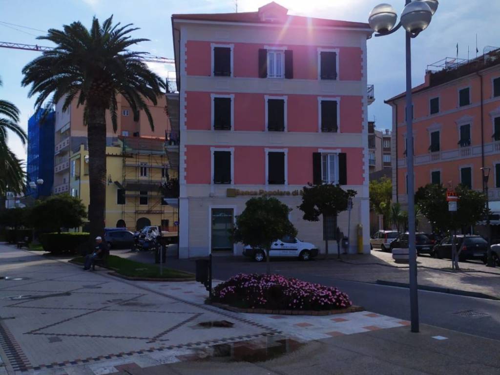 Appartamento a Ceriale in Via Roma - Foto 2