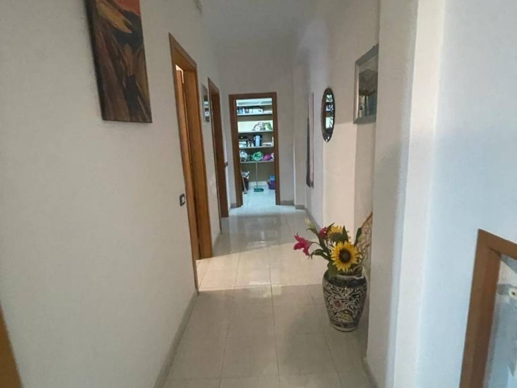 Appartamento a Napoli in Via Carlo Carrà - Foto 5