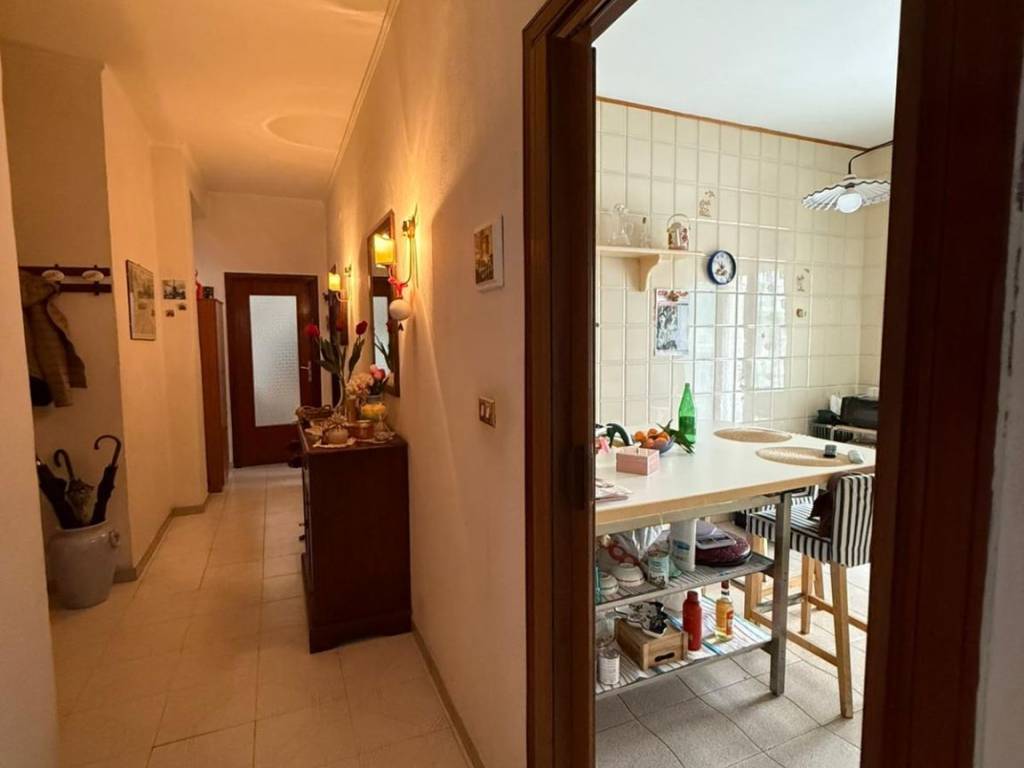 Appartamento a Napoli in Via Carlo Carrà - Foto 2