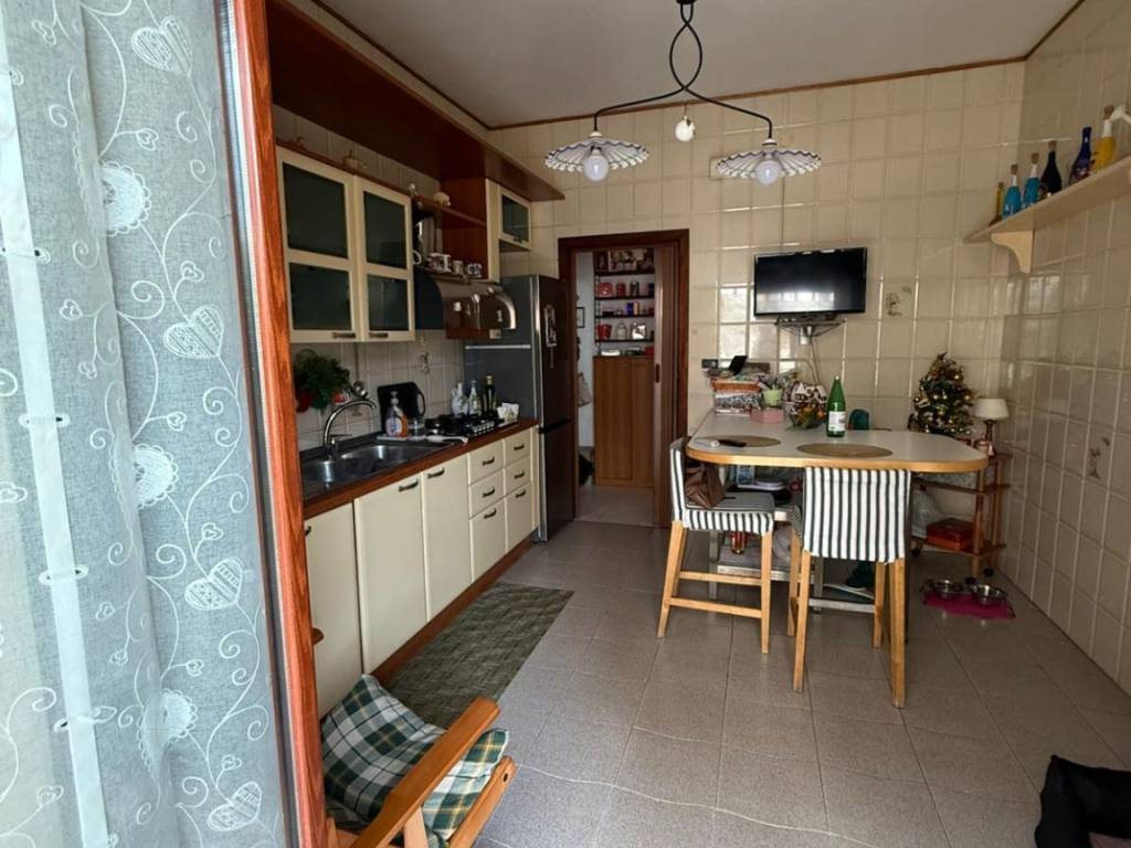 Appartamento a Napoli in Via Carlo Carrà - Foto 4