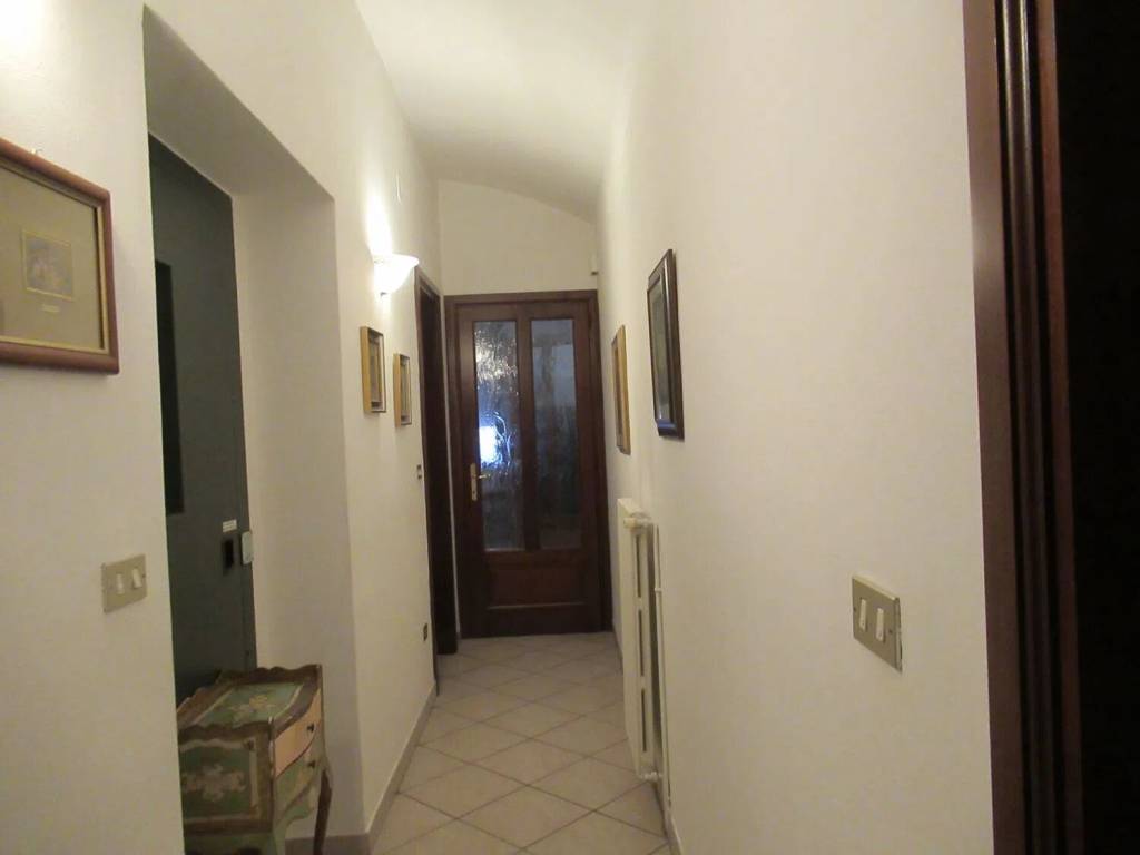 Palazzo / stabile a Quistello in Oberdan, 5 - Foto 4