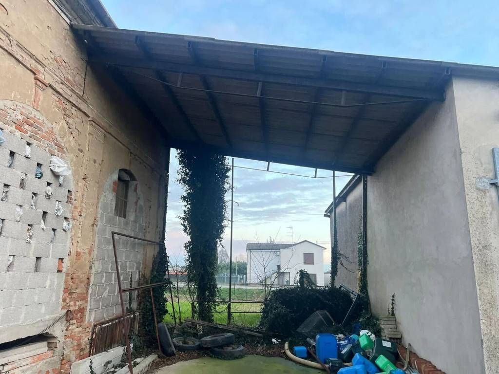 Rustico / casale a Quistello in Via D. Semeghini, 50 - Foto 4