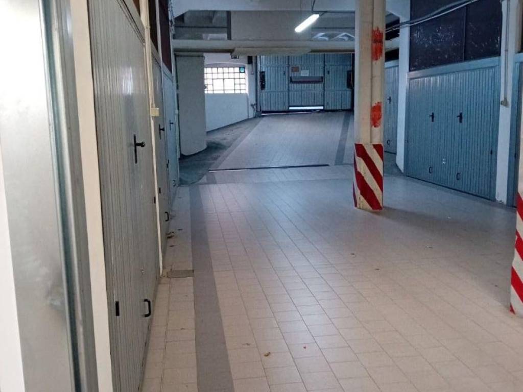 Box / garage a Genova in Via Adelaide Ristori - Foto 3