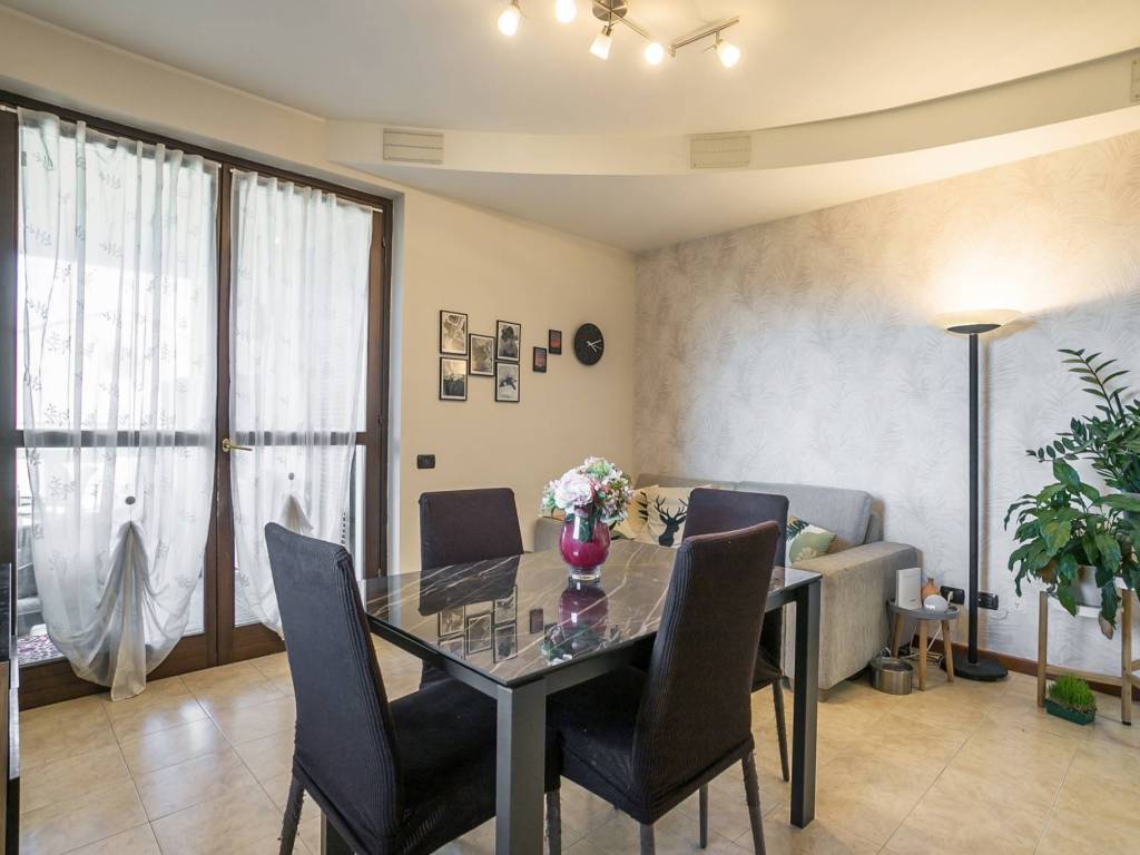 Appartamento a Bernareggio in Via A. De Azzi Lanfranconi, 19 - Foto 4