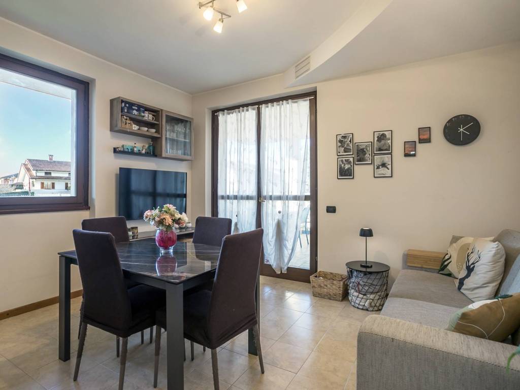 Appartamento a Bernareggio in Via A. De Azzi Lanfranconi, 19 - Foto 5