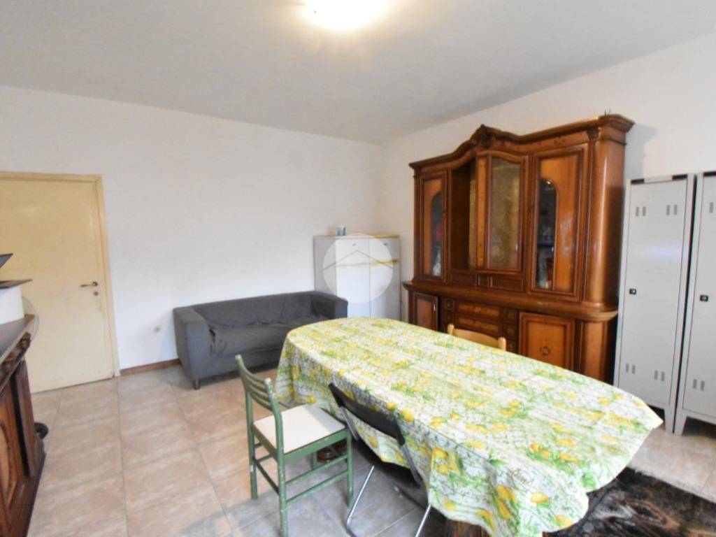 Appartamento a Vimercate in Via Tonale, 1 - Foto 4
