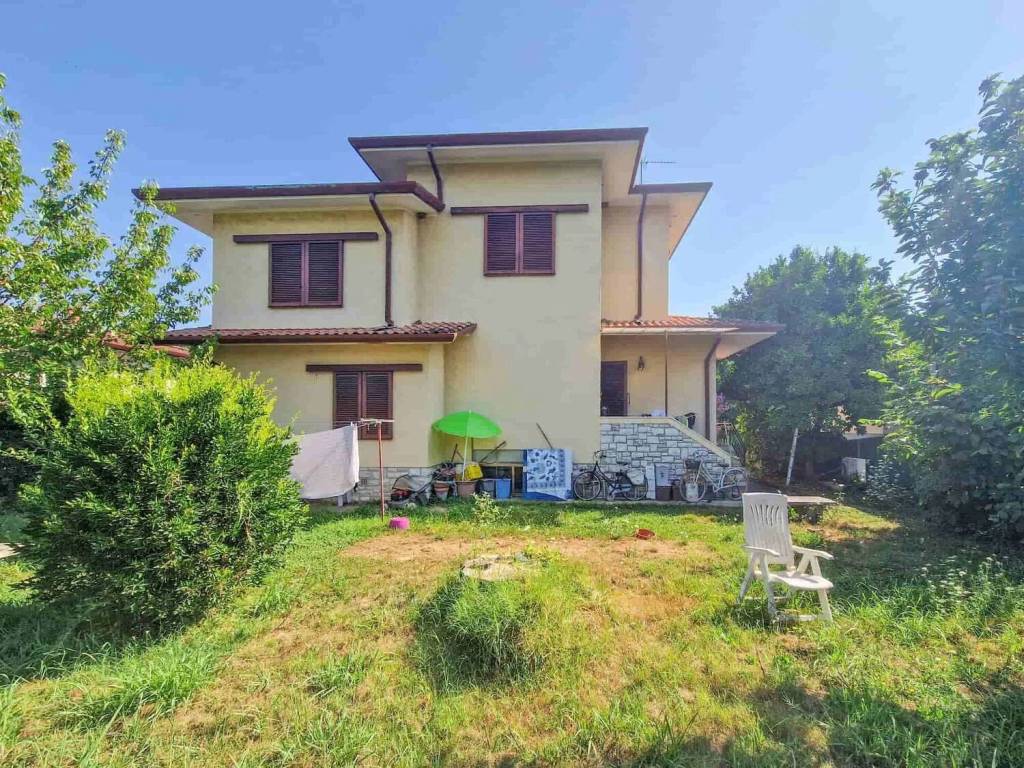 Villa a Pietrasanta in Via Delle Iare, 23 - Foto 3
