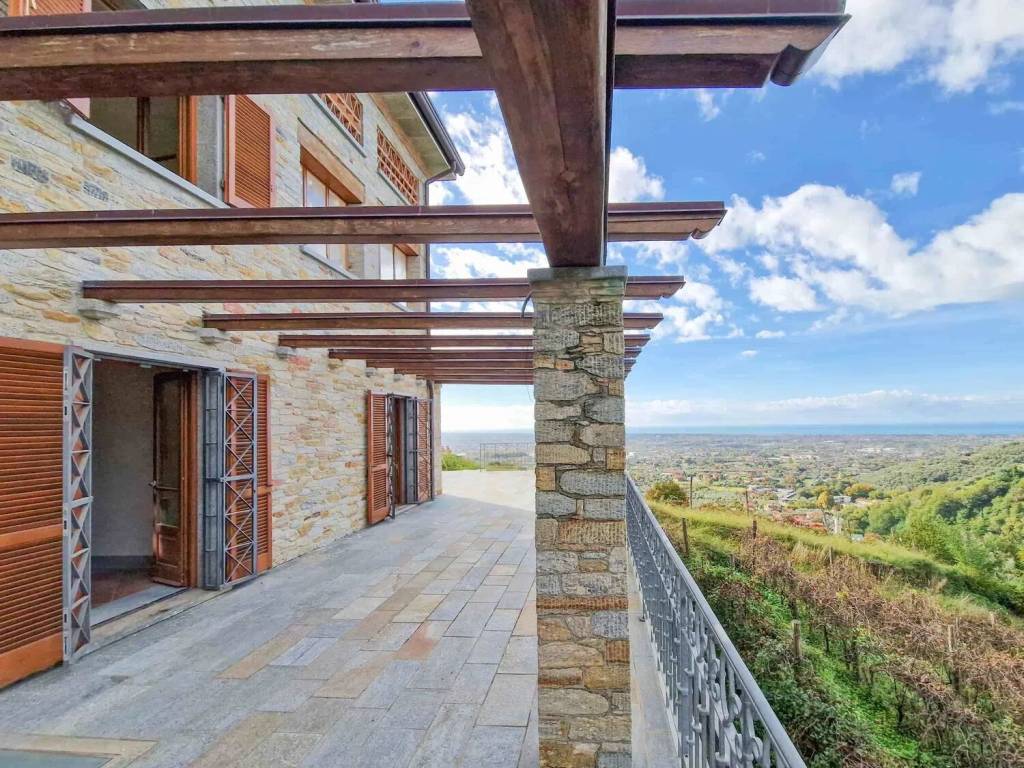 Villa a Pietrasanta in Via Strinato, 50 - Foto 4