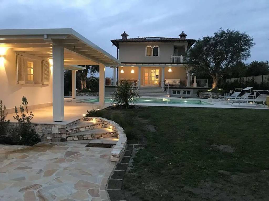 Villa a Pietrasanta - Foto 2