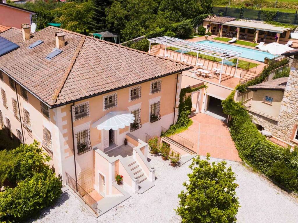 Villa a Camaiore in Via Dei Coltivatori, 20 - Foto 3
