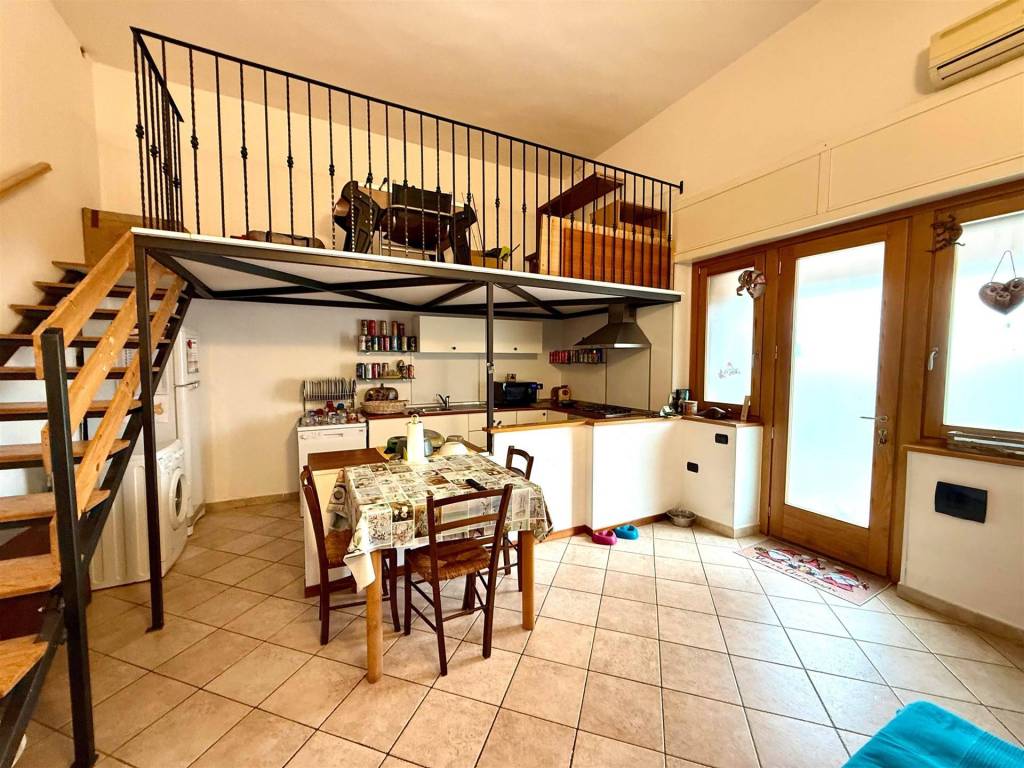 Appartamento a Carbonia in Via Piolanas, 9 - Foto 3