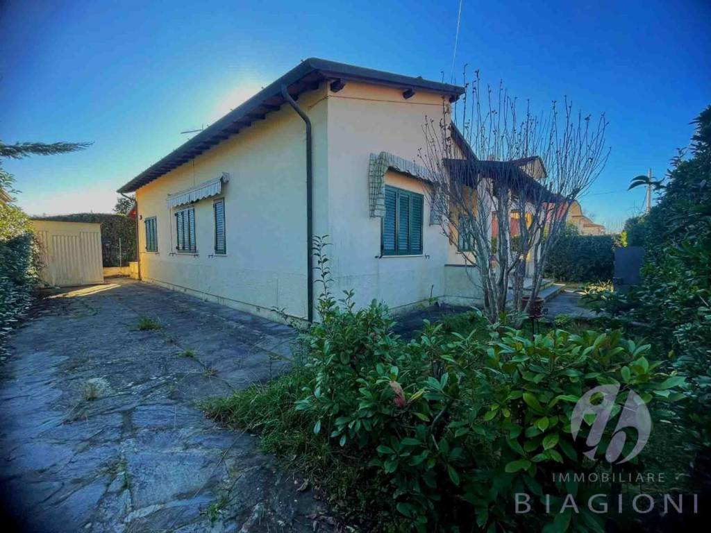 Villa a Pietrasanta in Via Massaua, - Foto 5