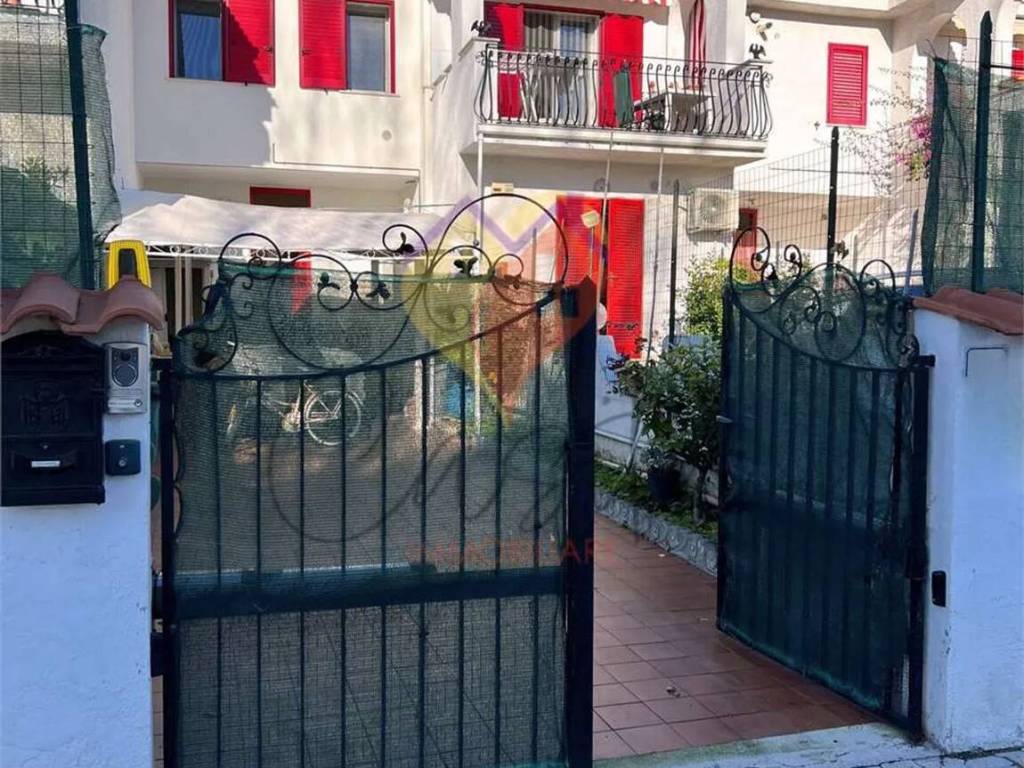 Villa a Martinsicuro in Via Franchi, 69 - Foto 4