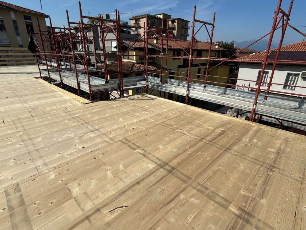 Appartamento a Desenzano del garda in Via Dante Alighieri, 30 - Foto 2