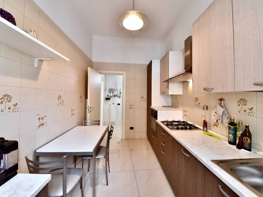 Appartamento a Seregno in Via Cesare Cantù, 32 - Foto 2