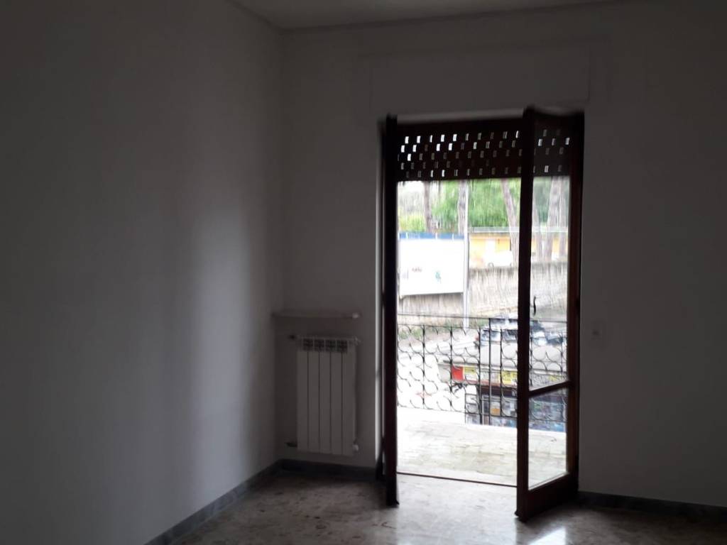 Appartamento a Napoli in Via Michele Pietravalle, 3 - Foto 3