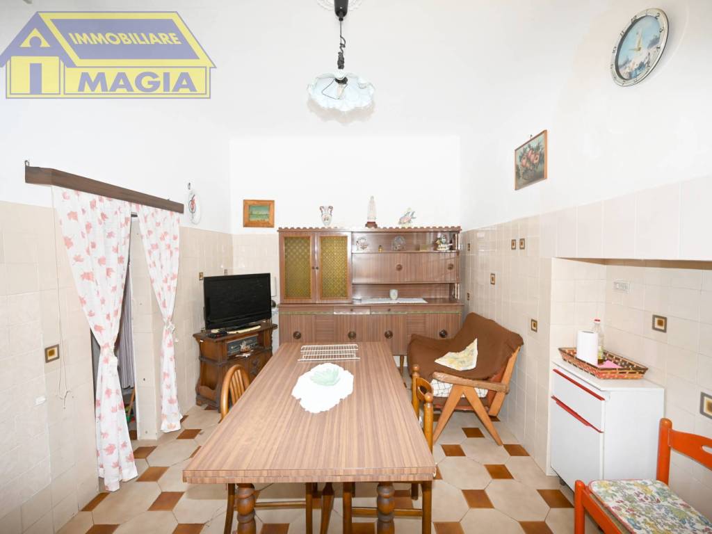 Casa indipendente a San benedetto del tronto in Via Volturno, 75 - Foto 5