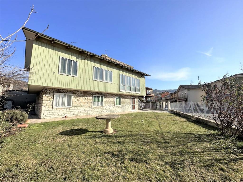 Villa a Roncà in Piazza Guglielmo Marconi - Foto 2