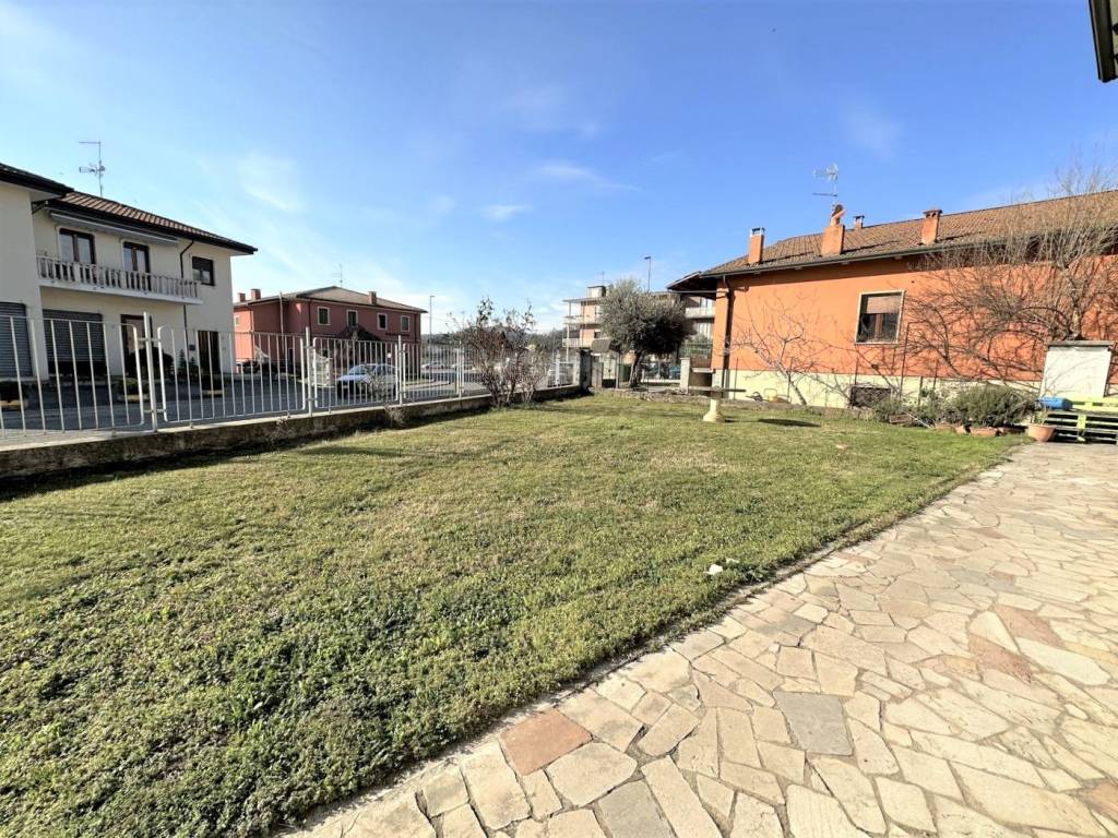 Villa a Roncà in Piazza Guglielmo Marconi - Foto 3