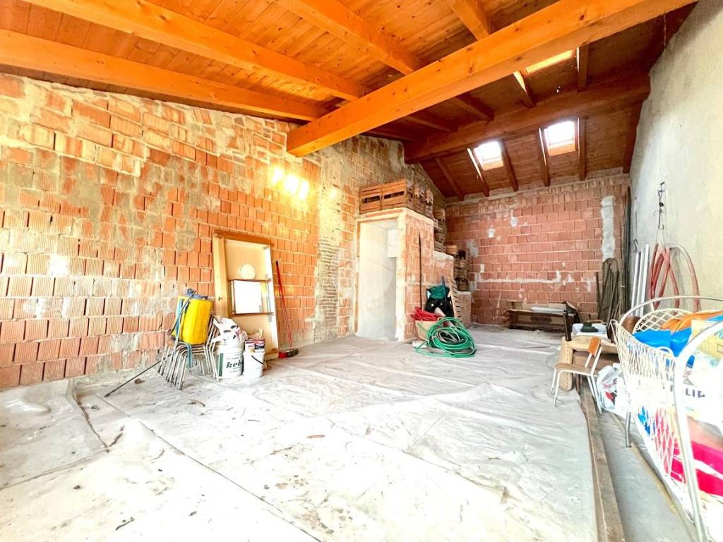 Rustico / casale a Verona in Via Cason, 40 - Foto 2