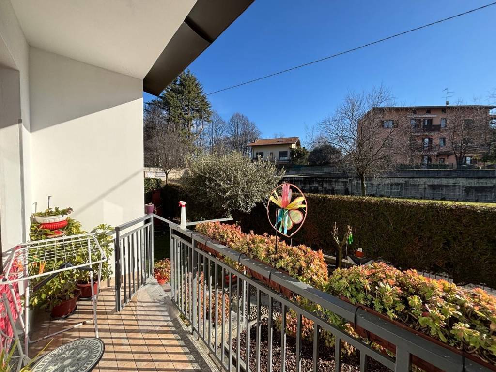 Appartamento a Cantù in Via 11 Febbraio, 12 - Foto 2