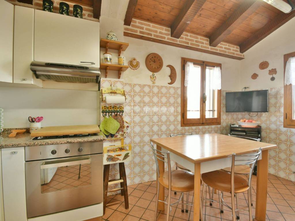 Appartamento a Ascoli piceno in Via delle Donne 4 - Foto 4