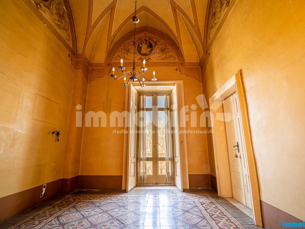 Palazzo / stabile a Manduria in Viale Giuseppe Mancini - Foto 2