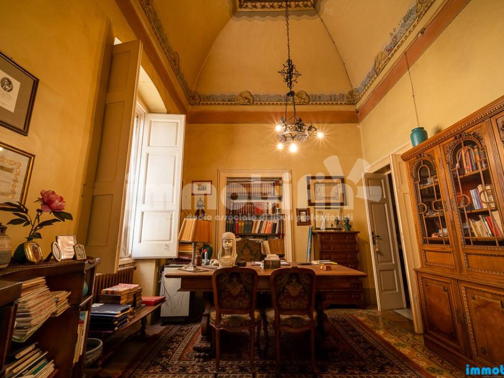 Palazzo / stabile a Manduria in Viale Giuseppe Mancini - Foto 4