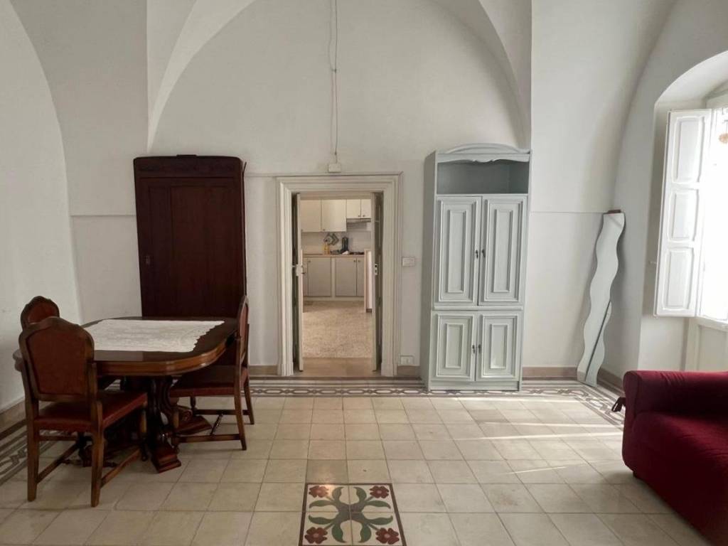 Casa indipendente a Ceglie messapica in Piazza Plebiscito - Foto 3