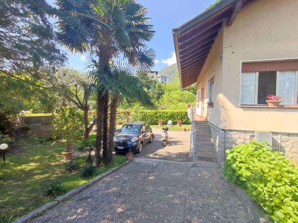 Casa indipendente a Baveno in Via Giulio Lavarini - Foto 3