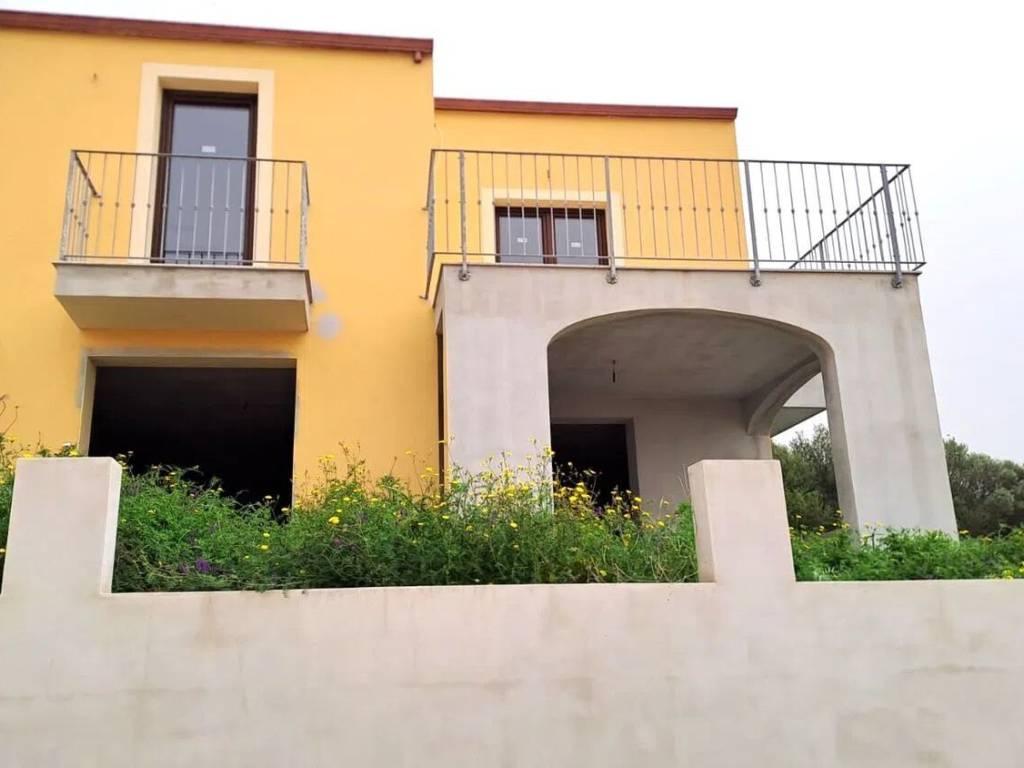Villa a Badesi in Via D. Alighieri S.N.C. - Foto 2
