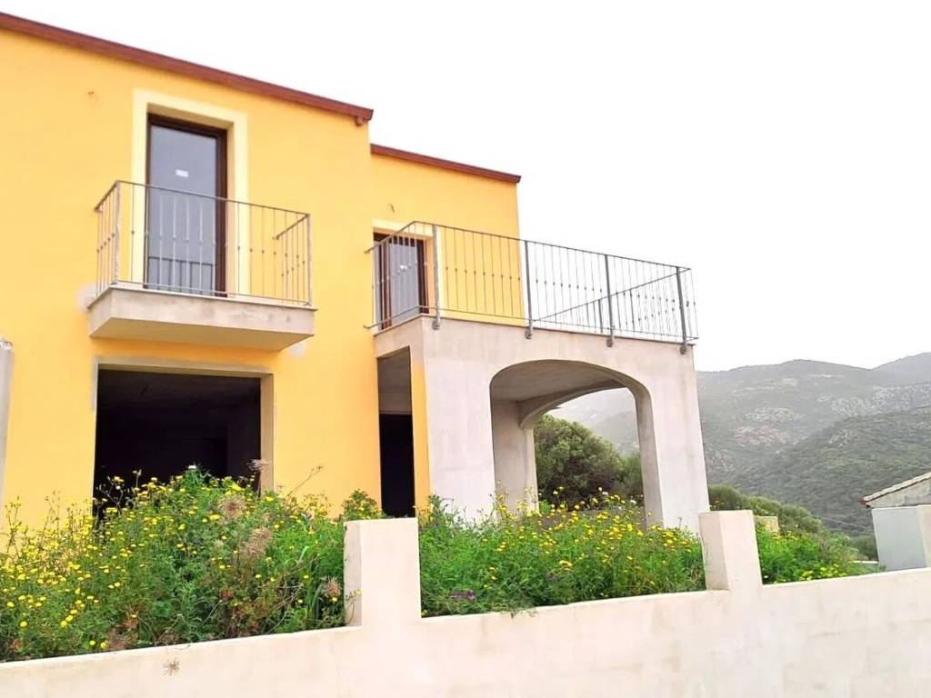 Villa a Badesi in Via D. Alighieri S.N.C. - Foto 5