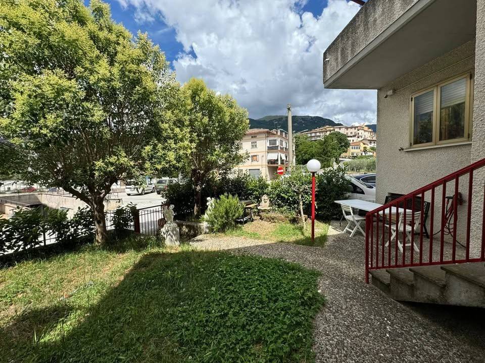 Villetta a schiera a Gualdo tadino in Via del Biancospino - Foto 2