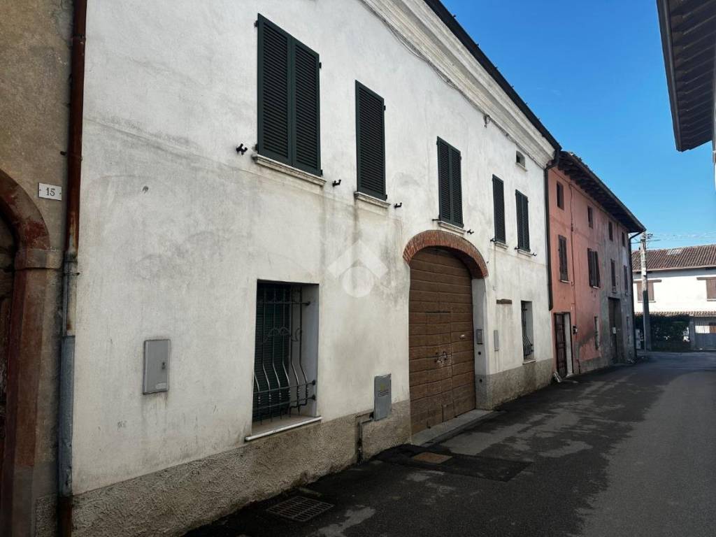 Casa indipendente a Pralboino in VIA DOSSELLO, 11 - Foto 3
