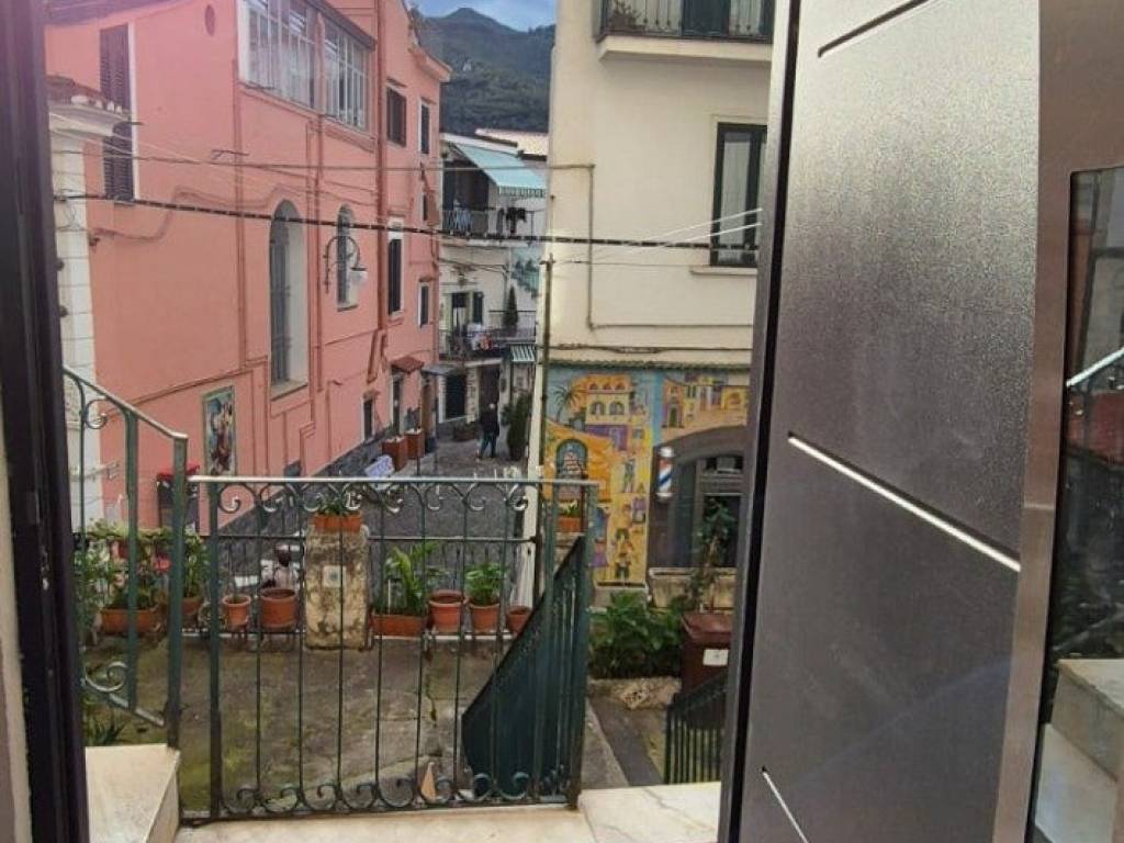 Appartamento a Vietri sul mare in Via Diego Taiani - Foto 2