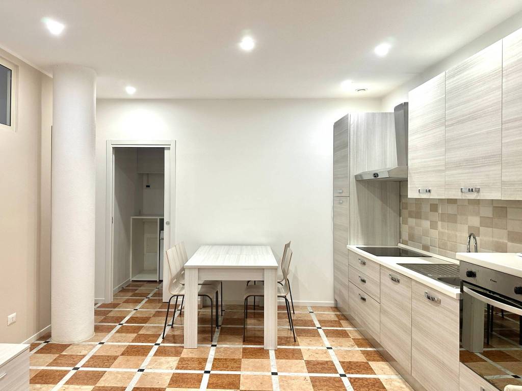 Appartamento a Borgomanero in Via dei Mille - Foto 3