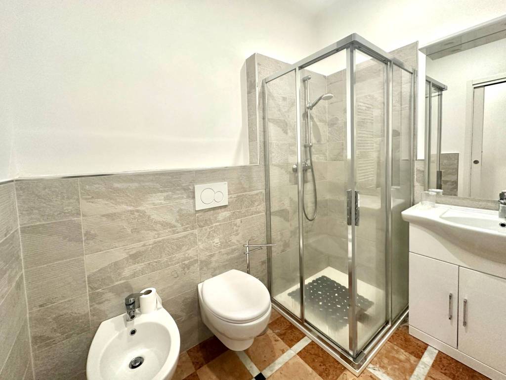Appartamento a Borgomanero in Via dei Mille - Foto 5