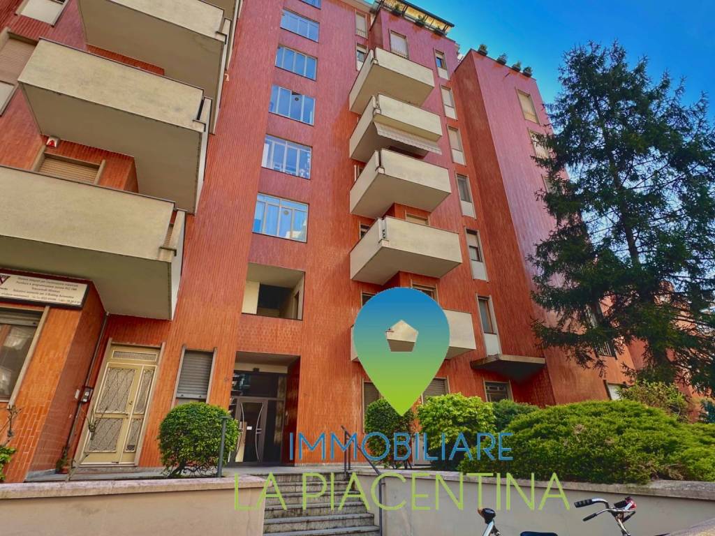 Appartamento a Piacenza in Via Leopoldo Cerri, 9 - Foto 5