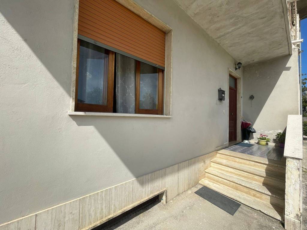 Appartamento a Isola del liri in Via Lungo Fibreno, 47 - Foto 2