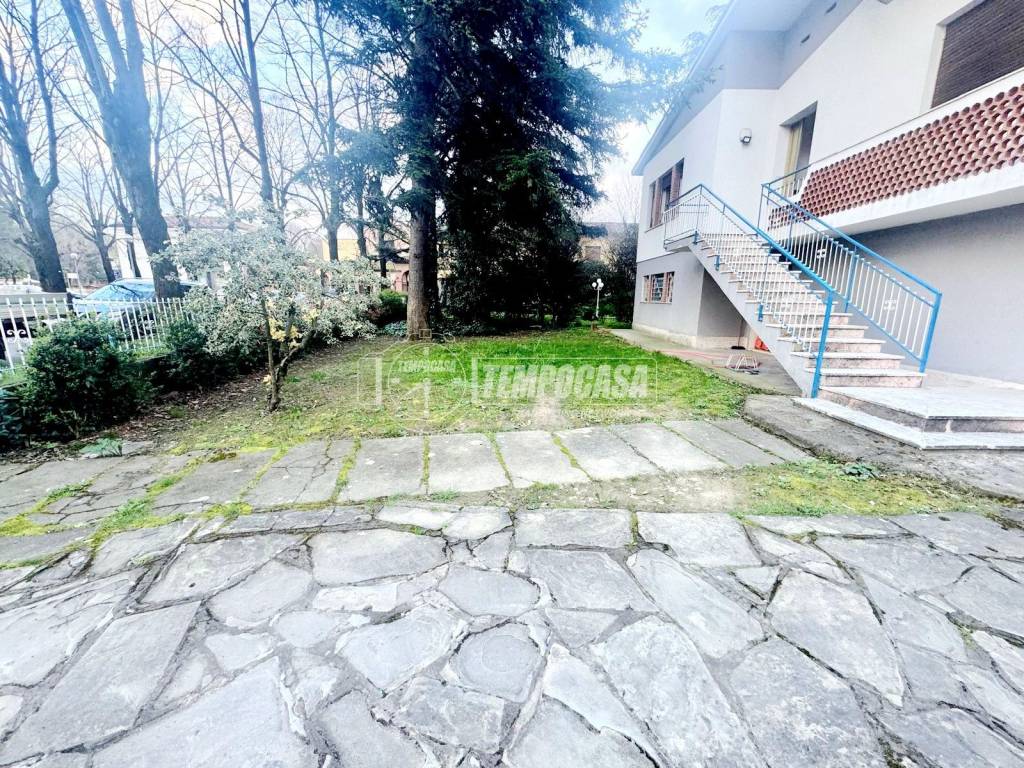 Casa indipendente a Castel bolognese in Via Don Carlo Cavina 4 - Foto 3