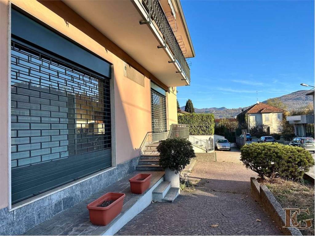 Palazzo / stabile a Besozzo in via Marconi, 1 - Foto 3