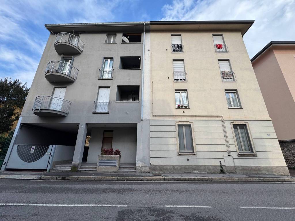 Appartamento a Lecco in Via Francesco Baracca - Foto 2