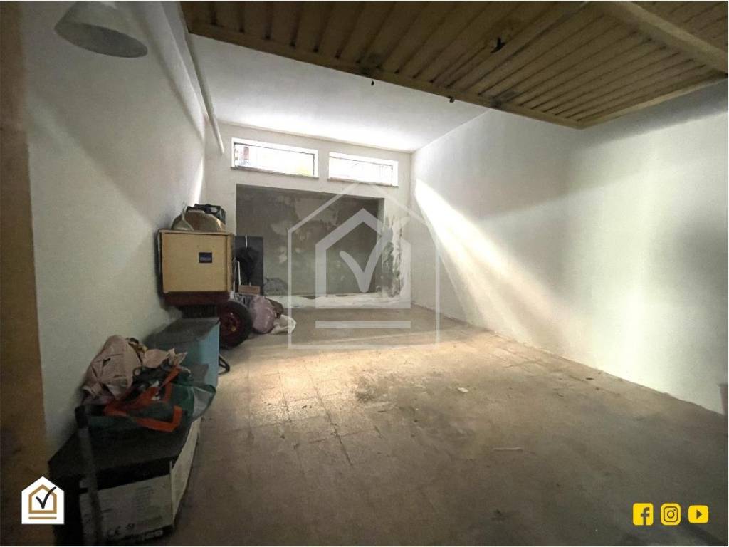 Box / garage a Bari in Via Caputo - Foto 4