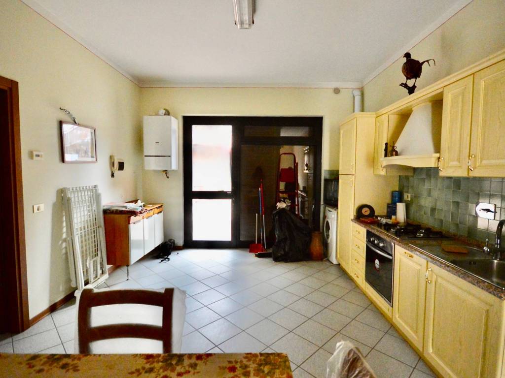 Appartamento a Montevarchi in Via Fabio Filzi - Foto 3